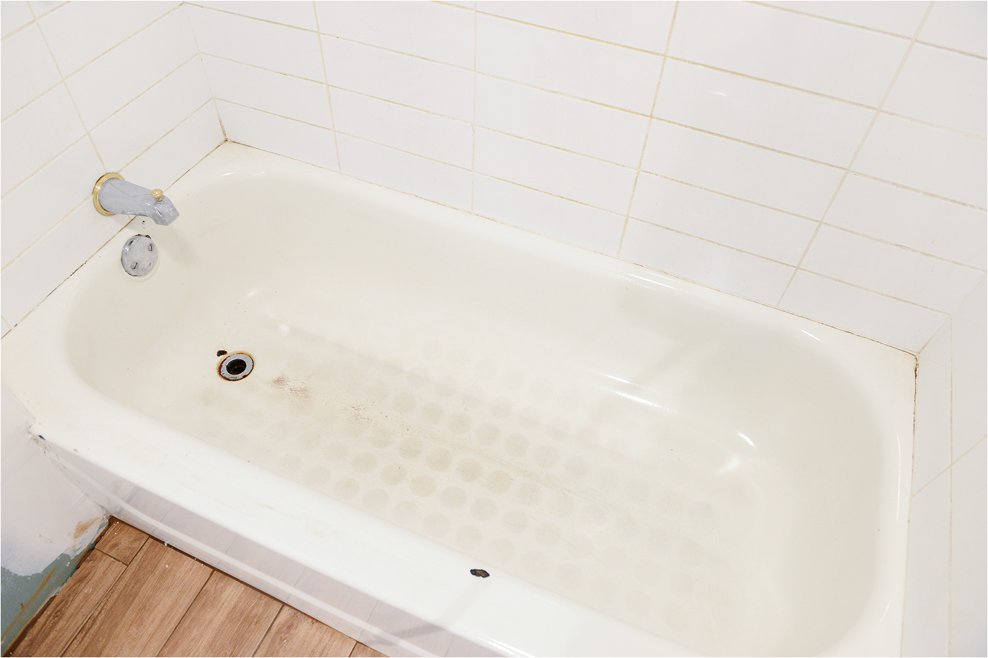 reglazing a bathtub