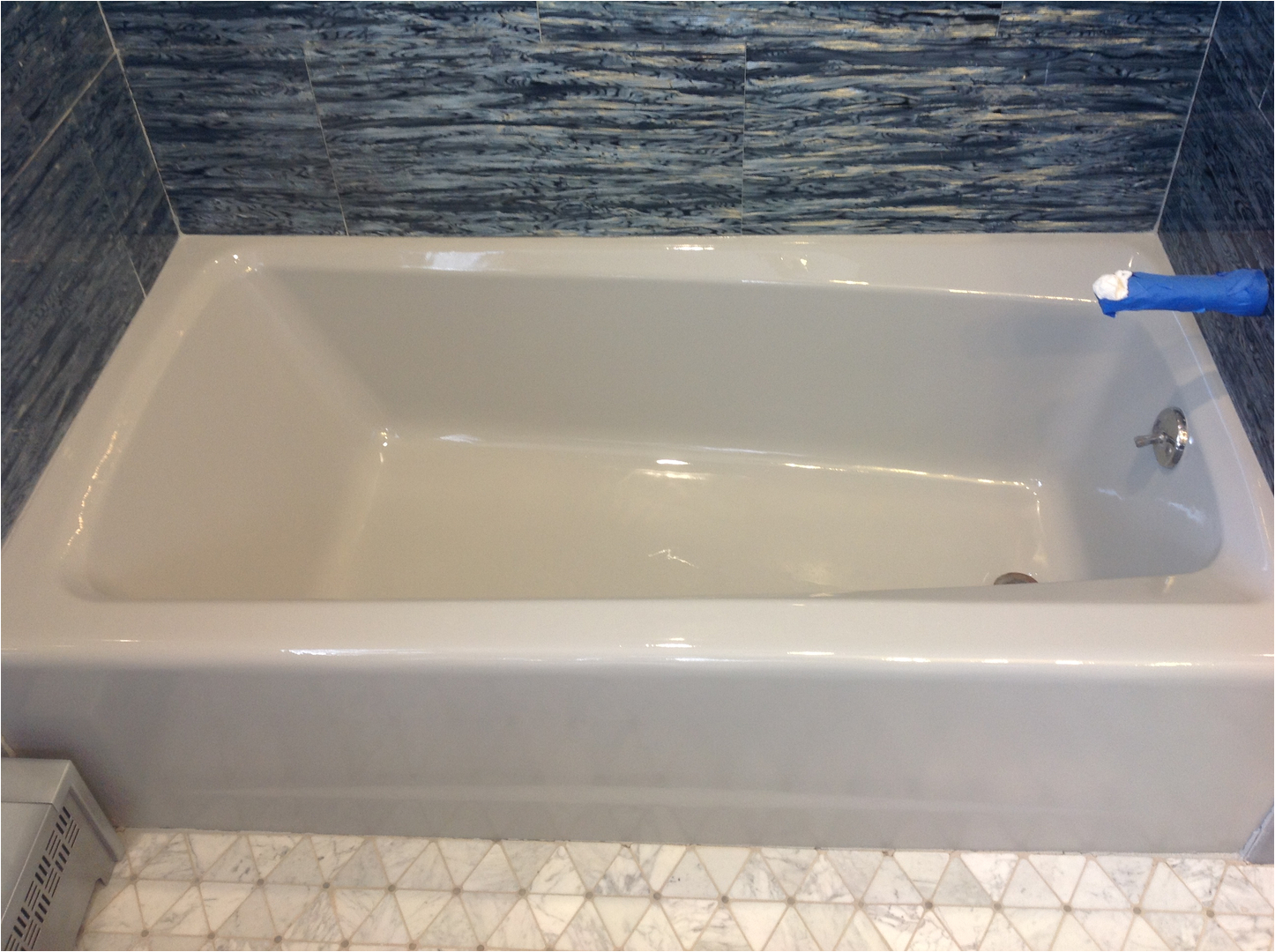 bathtub refinishing