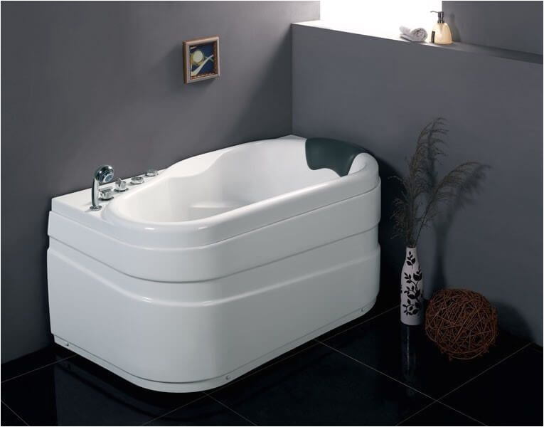 best small bathtubs to