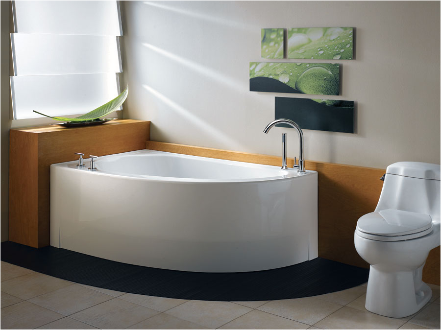 small corner bathtub