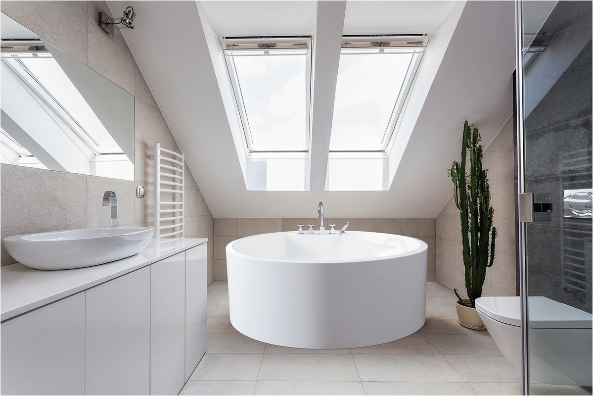 gorgeous soaking tubs for your small bathroom