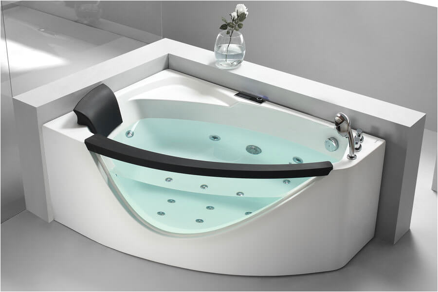 Small Jacuzzi Bathtubs Uk 20 Best Small Bathtubs to Buy In 2019