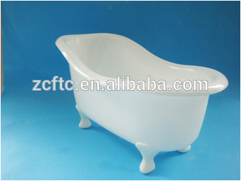 White mini toy bathtub for packing