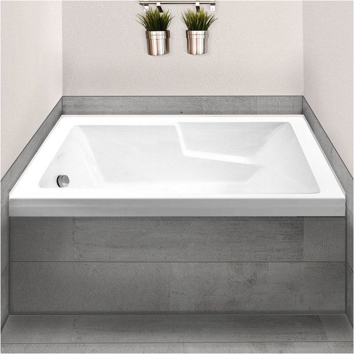 what is an alcove tub