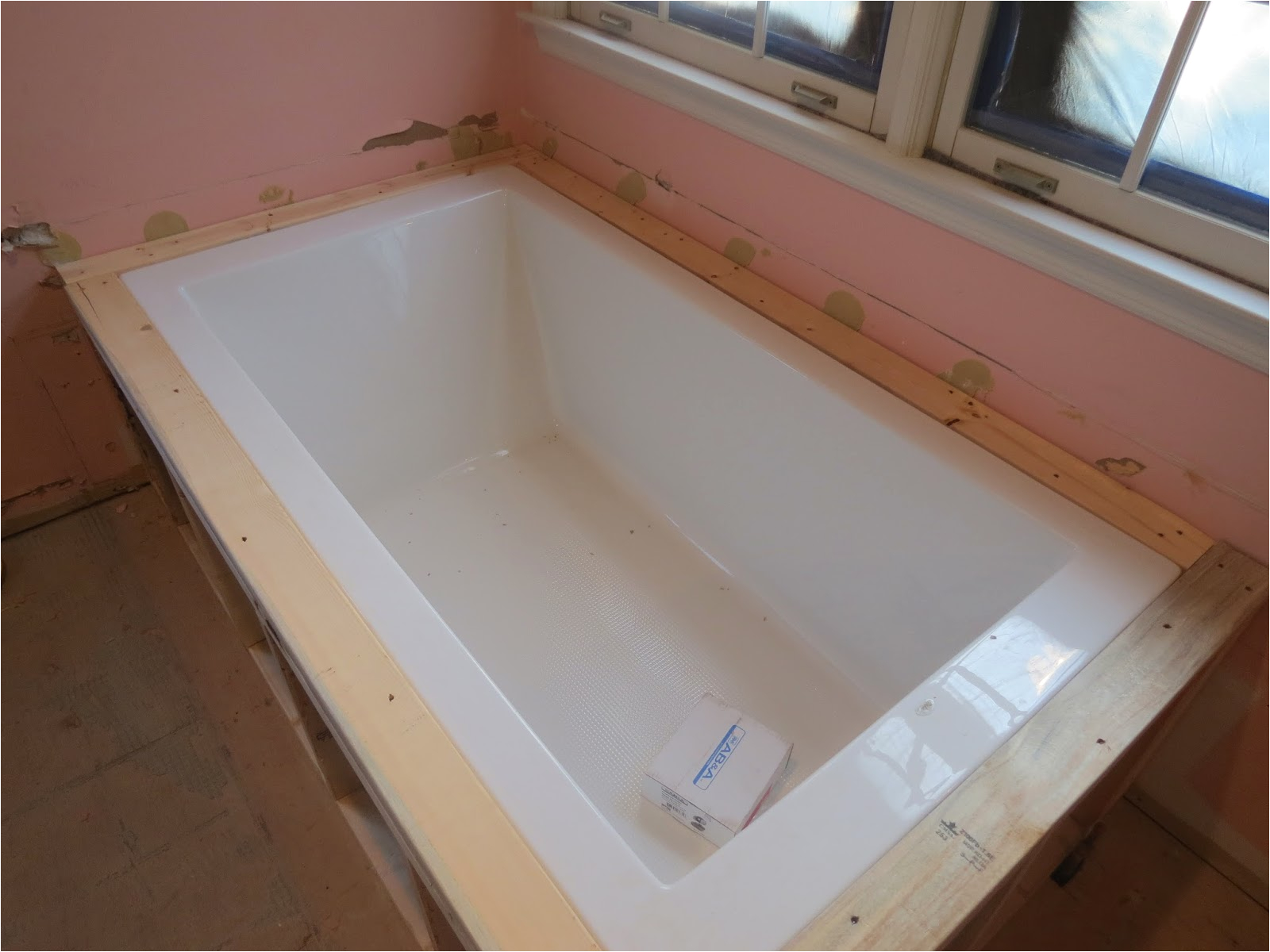 great undermount tub design for relaxing in your bathroom