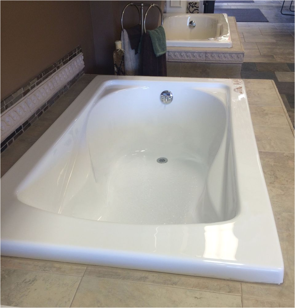 choose your best standard bathtub size and type will fit into your space