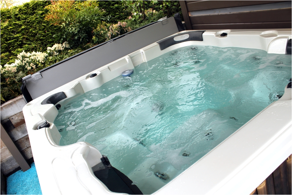 Types Of Jacuzzi Bath Best Inflatable Hot Tub Reviews Easier Way to Pare
