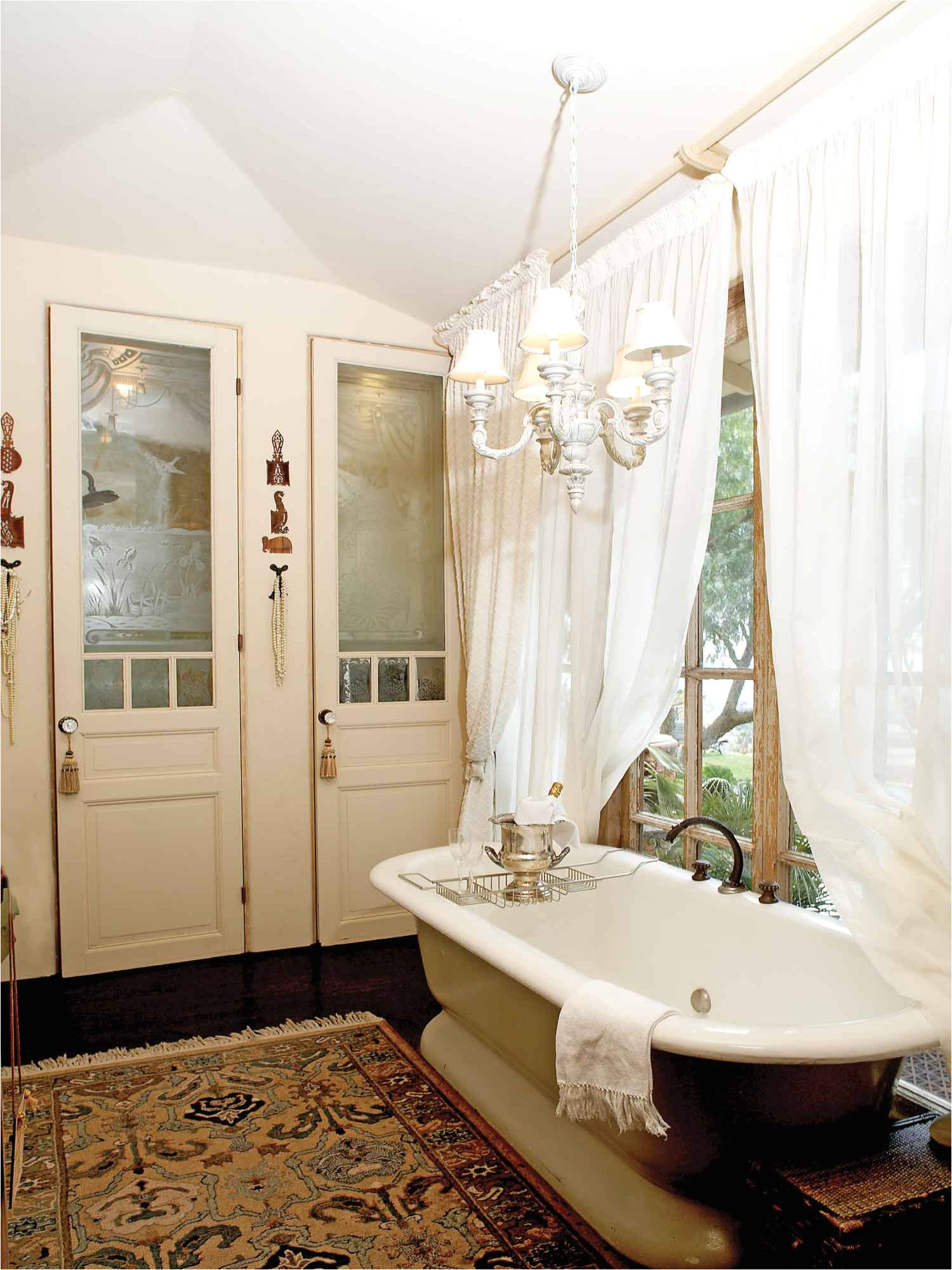 vintage style bath remodel