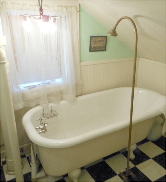 vintage clawfoot tub for sale