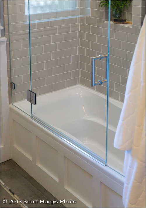 where can i find this glass door for the tub good for small bath