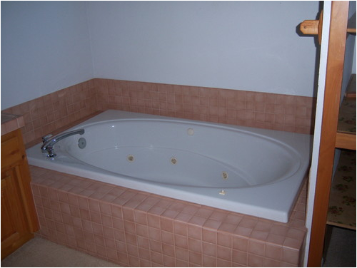 plug whirlpool tub jets