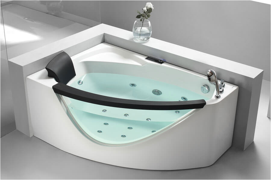 Whirlpool Bathtubs for Small Bathrooms 20 Best Small Bathtubs to Buy In 2019
