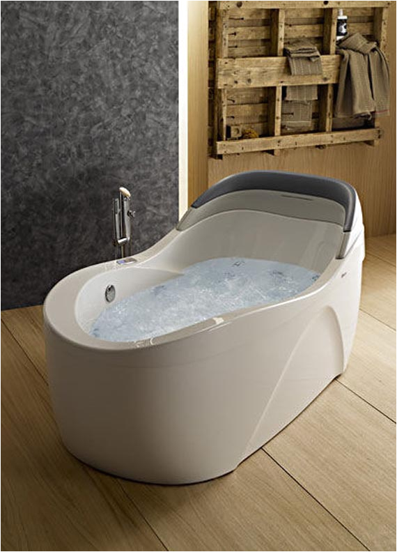 20 beautiful and relaxing whirlpool tub designs