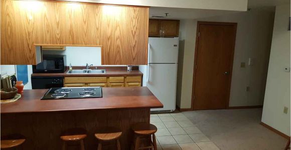 3 Bedroom Apartments Downtown Madison Wi Central Properties Madison Apartments as Close to Campus as It Gets