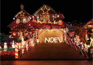 Animated Christmas Light Displays Buyers Guide for the Best Outdoor Christmas Lighting Diy