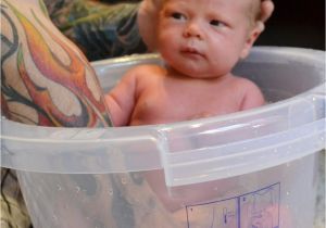 Baby Bath Tub 6 Month Old ashley S Green Life A "green Bath Time" with the Tummy Tub