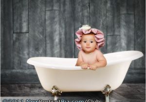 Baby Bathtub Clawfoot Tub Baby In A Bath Tub Love the Idea Of the Shower Cap