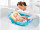 Baby Bathtubs for Infants Take the Proper Care even while Bathing Fresh Baby Gear
