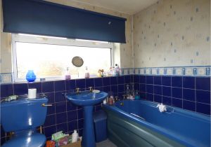 Bathrooms Oldham Uk Property Details 3 Bedroomsemi