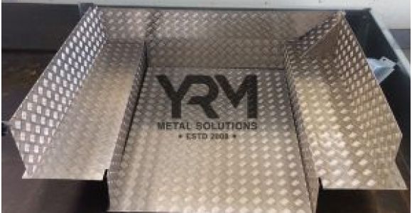 Bathtub Liner Uk Chequer Plate Rear Tub Liner Kit Lr Defender 90 Yrm