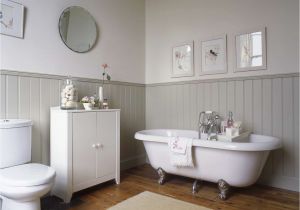 Bathtub Painted with Bathroom Paint Colors that Always Look Fresh and Clean
