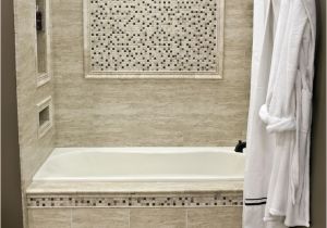 Bathtub Surround Mosaics Ceramic Wall Tile Mixed with A Stone and Glass Mixed