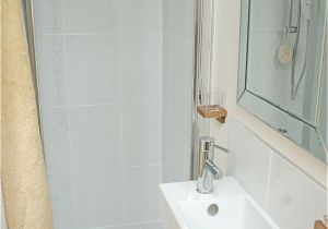 Bathtub to Shower Conversion Kits 30 Decorating A Small Functional Bathroom Bathroom Remodel