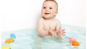 Bathtubs for A Newborn Baby Bathing Safety Tips for Newborns Infants and toddlers