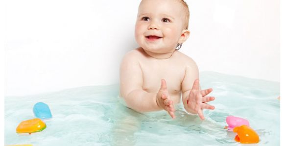 Bathtubs for A Newborn Baby Bathing Safety Tips for Newborns Infants and toddlers