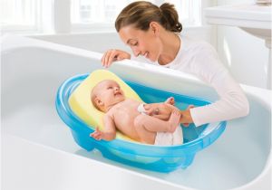 Bathtubs for Infants toddlers Bathing Your Newborn Summer Infant Baby Products