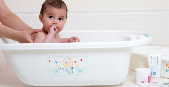 Bathtubs Of A Baby How to Bathe Your Newborn Baby Mothercare
