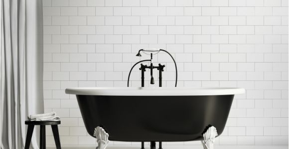 Bathtubs Porcelain Vs. Acrylic Acrylic Vs Fiberglass Tubs which is Best for You A1