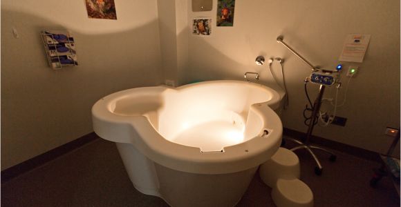 Bathtubs soaking 7 Maternity Service Photo tour