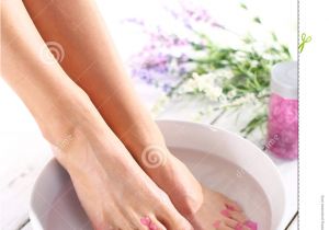Bathtubs soaking Z Relaxing Foot Bath Moment Relaxation Stock