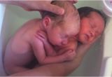 Best Baby Bathtub for Twins Newborn Babies Cuddle