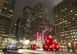 Best Christmas Decorations In Nyc the Best Holiday Light Displays In Nyc