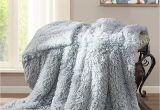 Big Faux Fur Rug Super soft Long Shaggy Chic Fuzzy Fur Faux Warm Elegant Fluffy Throw