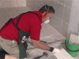 Bunnings Floor Scraper How to Remove Floor Tiles Diy at Bunnings Youtube