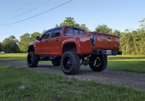 Chevy Colorado Tail Lights Lifted Chevy Colorado Gmc Canyon On 35s 10 5 Inches Of Lift