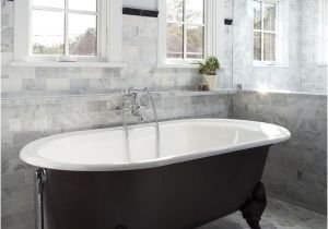 Clawfoot Bathtub Black Black Vintage Clawfoot Bathtub with Marble Hex Tiles