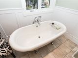 Clawfoot Tub Storage why You Shouldn T Install A Clawfoot Tub In Your Home