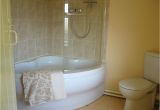 Corner Bathtubs Sizes Corner Bath Shower Bo Bathtub Size In Feet Small