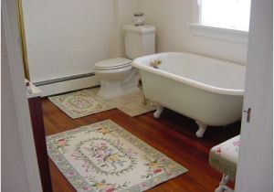 Crow Foot Bathtub Decorating A Modern Space with Vintage Furniture