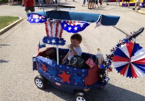 Decorated Golf Cart 4th July Parade 4th Of July Decorated Wagon Best Part is the solar Panel On top Of