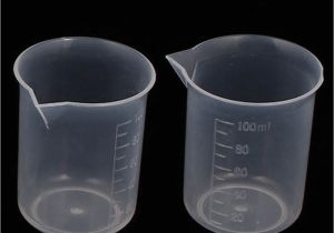 Decorative Hanging Measuring Cups 50ml 100ml Graduated Beaker Clear Plastic Measuring Cup for Lab 2pcs