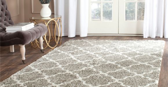 Dog Friendly Rugs Uk Safavieh Hudson Quatrefoil Shag Grey Ivory Rug 7 Square Sgh282b