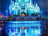 Frozen Christmas Light Show Ultimate Disney World Christmas Guide Disney Pinterest Disney
