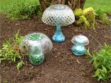 Garden Art From Old Dishes Antiques Diy Mushrooms Lawn Decor Upcycle Garden Yard Decor