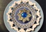 Glass Plate Flower Garden Art Pin by Ellen Carrithers On My Plate Flowers Pinterest Garden Art