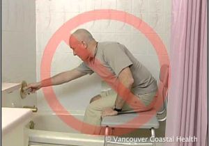 Handicap Bathtub Transfer Bench How to Use A Tub Transfer Bench Shower Chairs for